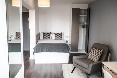 1 bed flat, McDonald Road, Cannonmills, Edinburgh, EH74GT - Image 3